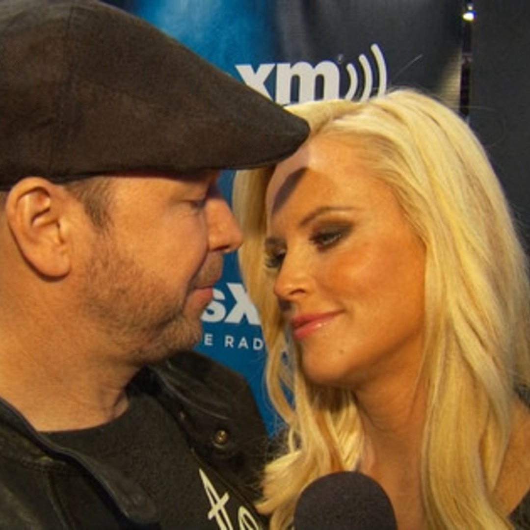 Why Jenny McCarthy Hasn't Taken Wahlberg's Last Name - E! Online